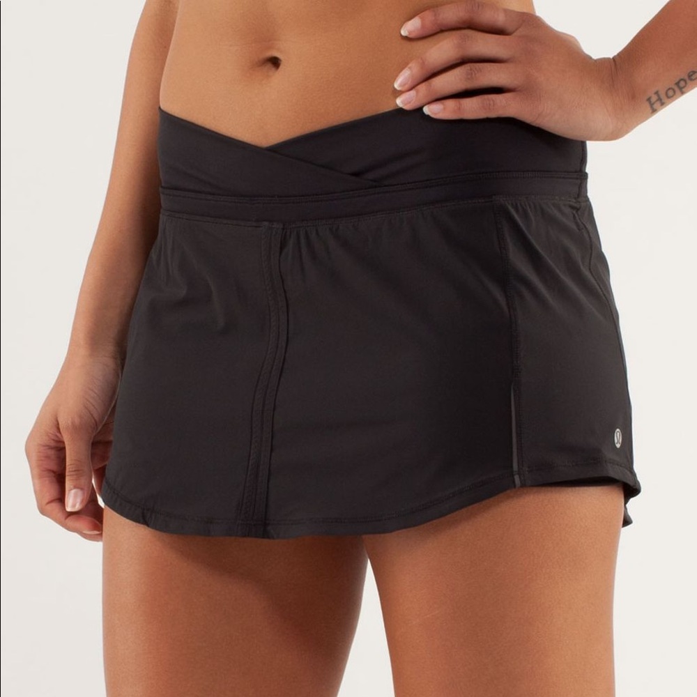 Lululemon run pace skirt